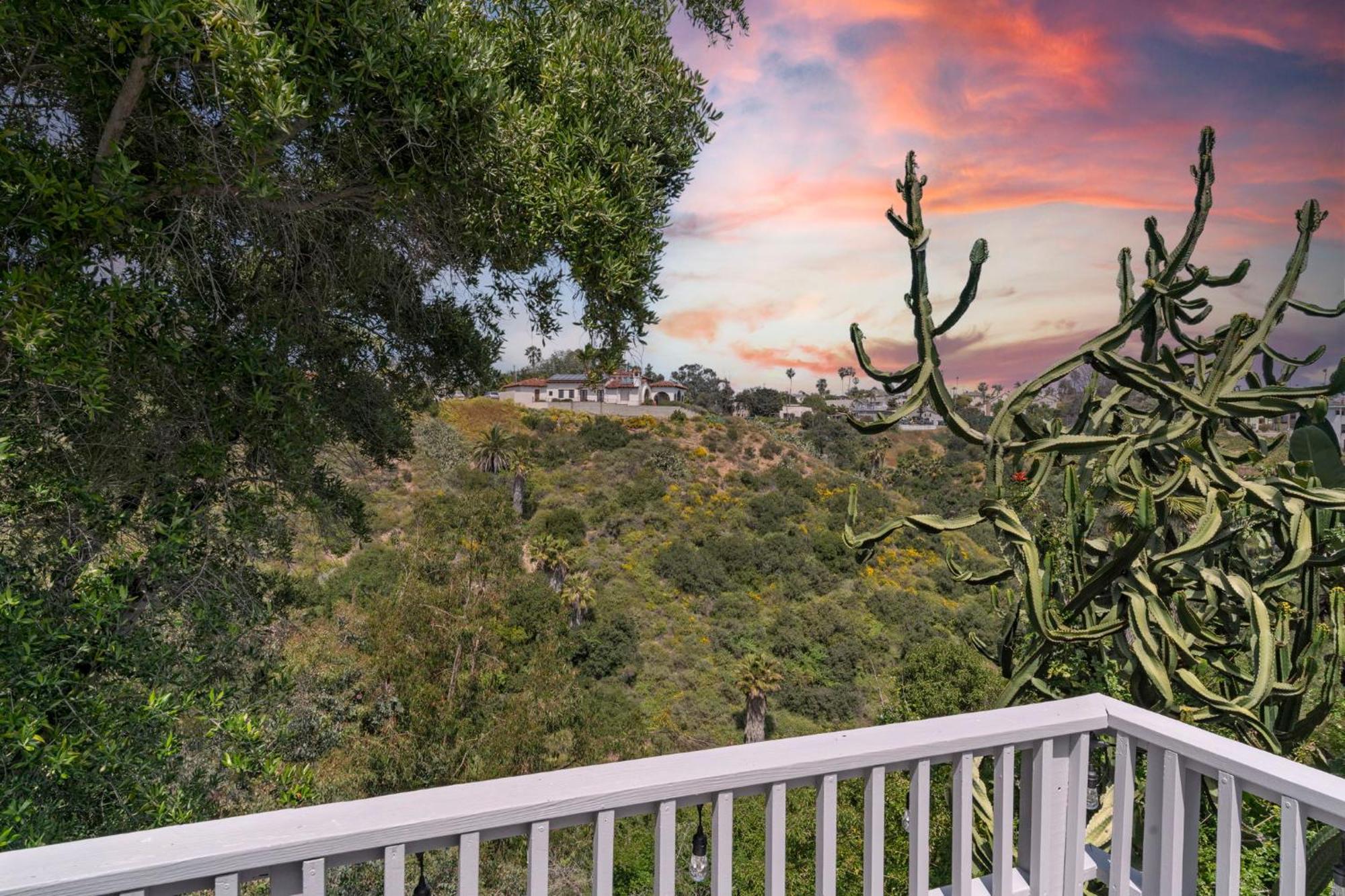 Casa de férias Near Things Sd - Canyonview - Jacuzzi - Ev Charge *